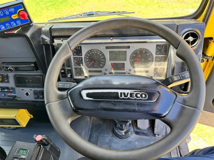 2013 Iveco Acco K2350G 280