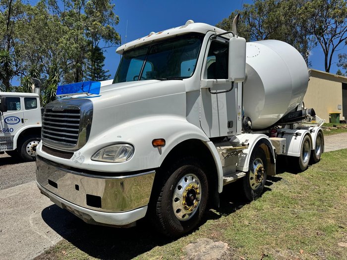 2012 Freightliner Fcx