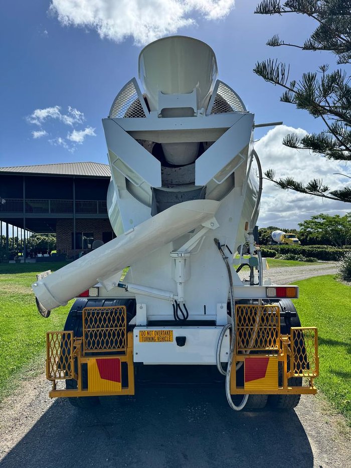 2018 Isuzu Fh Series