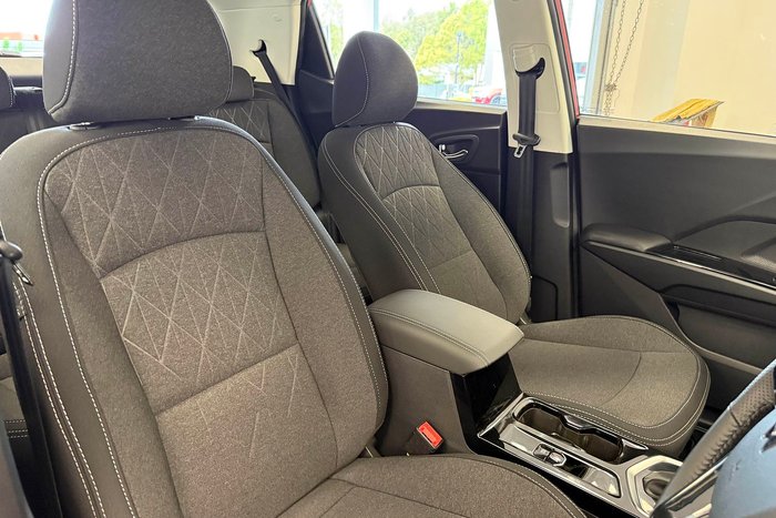 2025 Mahindra XUV3XO AX5L