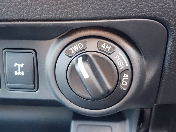 2025 Nissan Navara PRO-4X WARRIOR DUAL