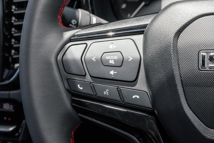 2025 Isuzu D-MAX X-TERRAIN