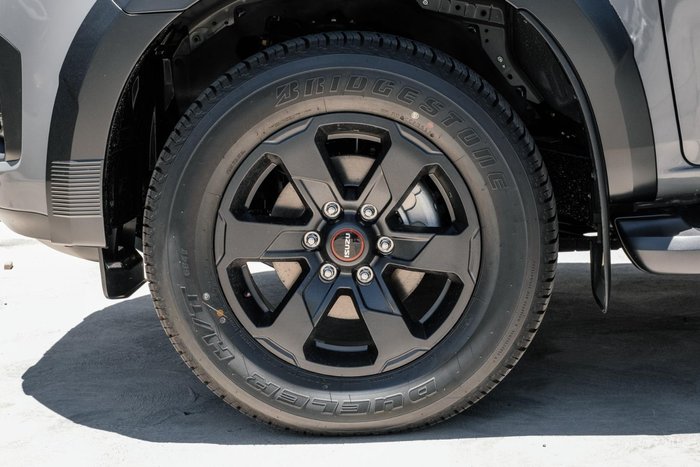 2025 Isuzu D-MAX X-TERRAIN