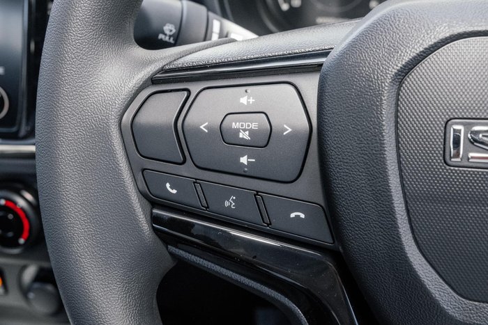 2025 Isuzu D-MAX X-RIDER