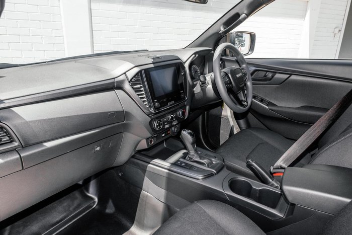 2025 Isuzu D-MAX X-RIDER