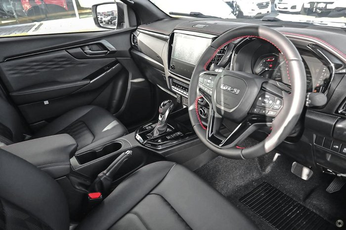 2025 Isuzu D-MAX X-TERRAIN