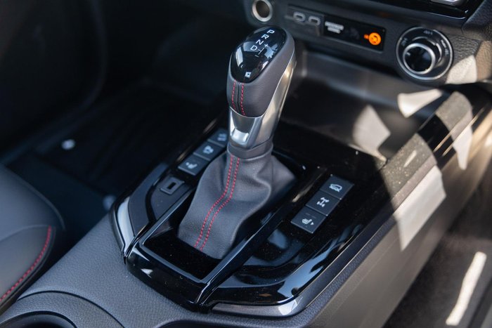 2025 Isuzu D-MAX X-TERRAIN