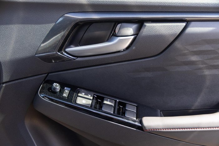 2025 Isuzu D-MAX X-TERRAIN