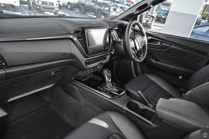 2025 Isuzu D-MAX X-TERRAIN