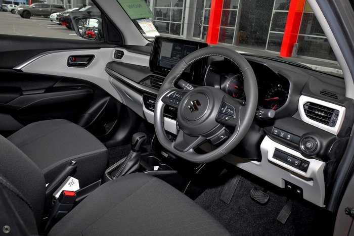 2025 Suzuki Swift Hybrid GLX