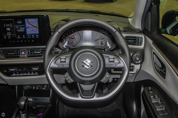 2025 Suzuki Swift Hybrid GLX