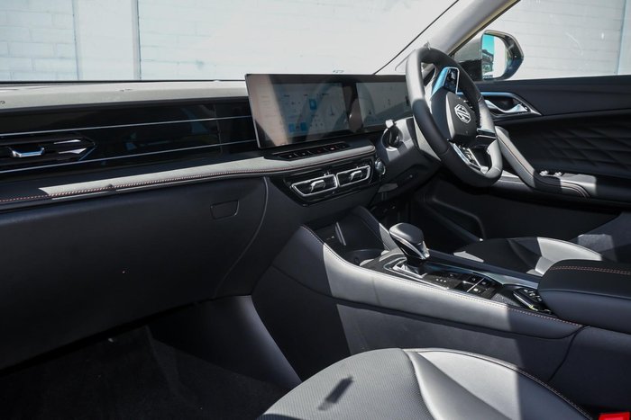 2025 MG HS Super Hybrid Essence