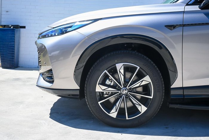 2025 MG HS Super Hybrid Essence