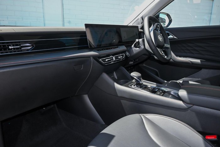 2025 MG HS Super Hybrid Essence