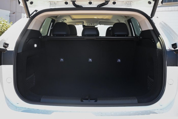 2025 MG HS Super Hybrid Essence