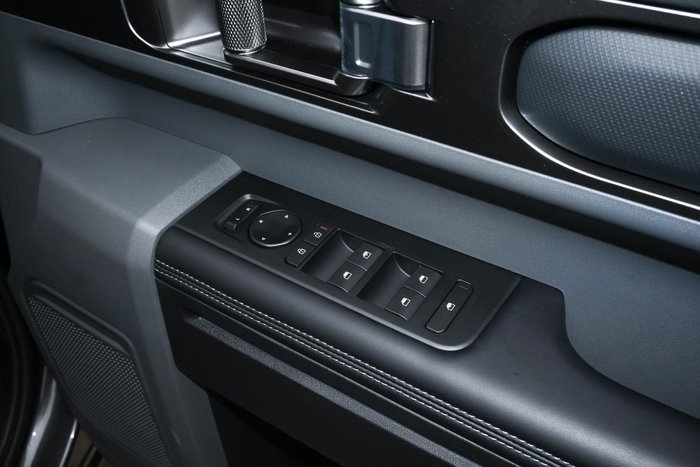 2025 Kia Tasman S