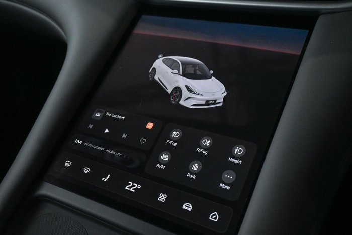 2025 MG IM6 Performance