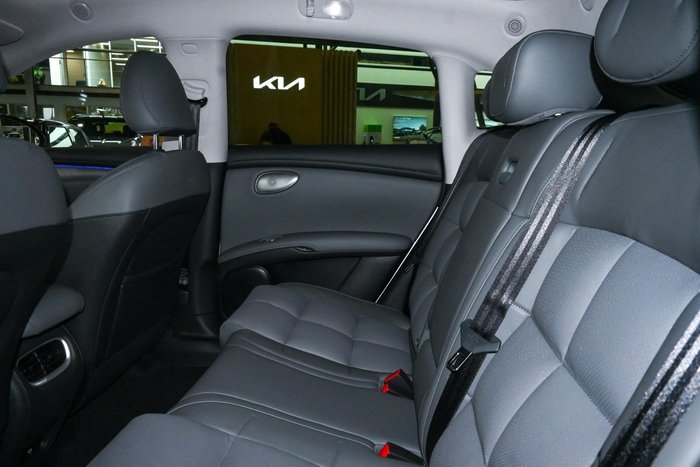 2025 MG IM6 Performance