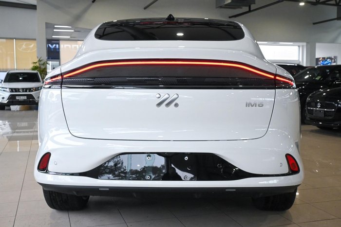 2025 MG IM6 Performance