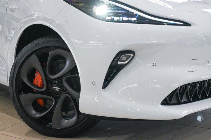 2025 MG IM6 Performance