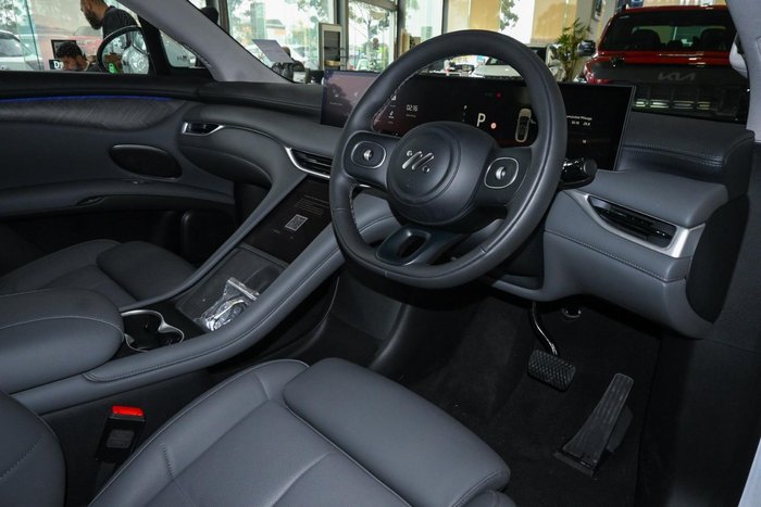 2025 MG IM6 Performance