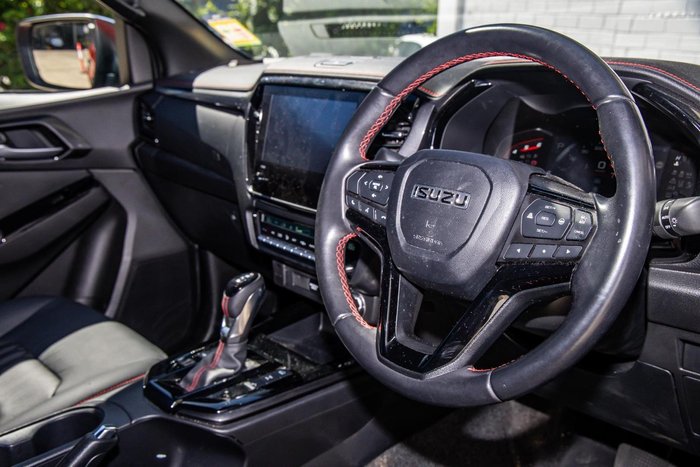 2025 Isuzu D-MAX X-TERRAIN