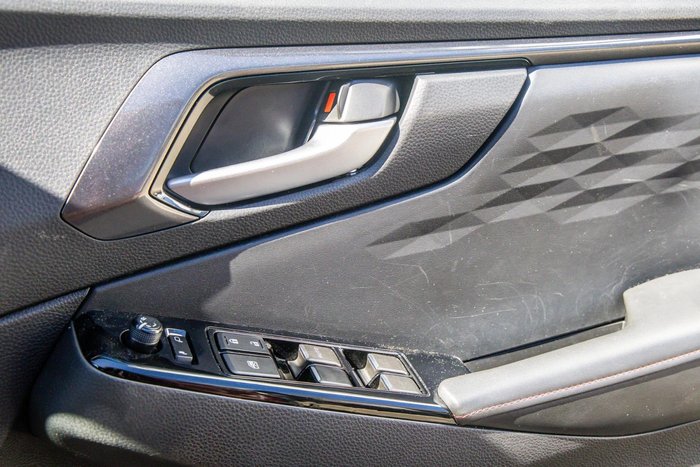 2025 Isuzu D-MAX X-TERRAIN