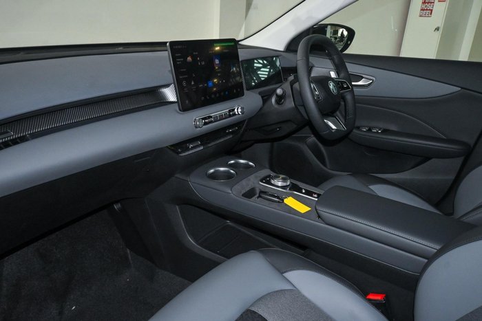 2025 MG MGS5 EV Essence 62