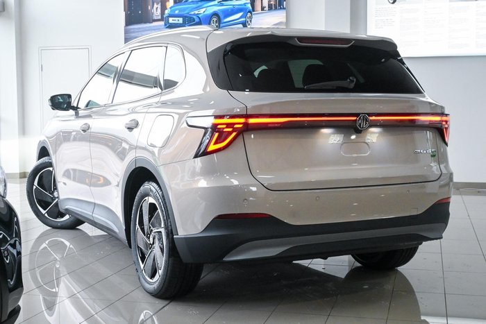 2025 MG MGS5 EV Essence 62