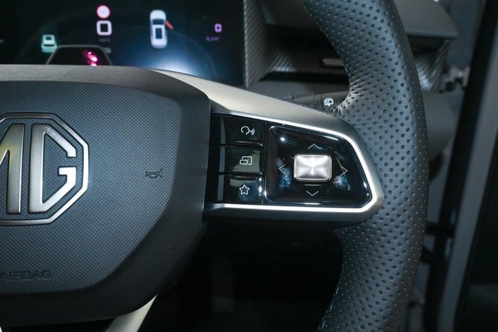 2025 MG MGS5 EV Essence 62