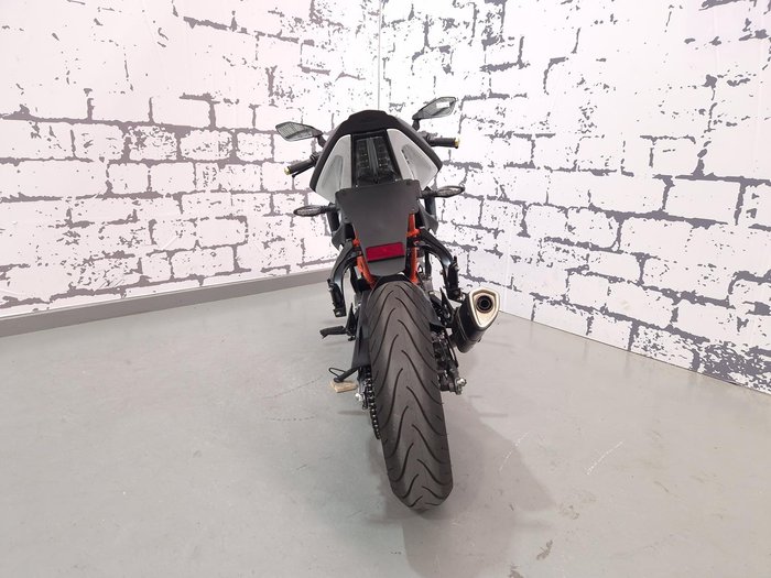 2021 KTM RC 390 RC White