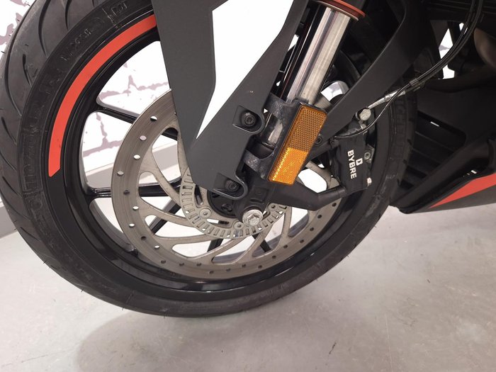 2021 KTM RC 390 RC White