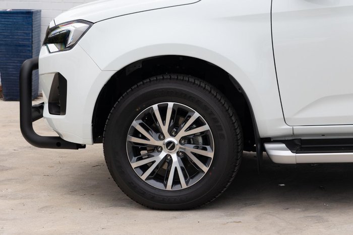 2024 Isuzu D-MAX LS-U