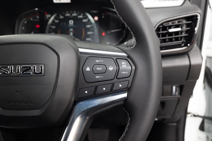 2024 Isuzu D-MAX LS-U