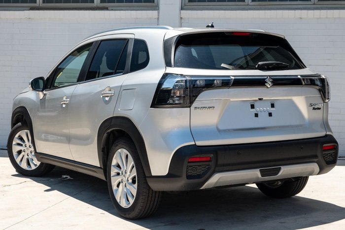 2023 Suzuki S-Cross GL+