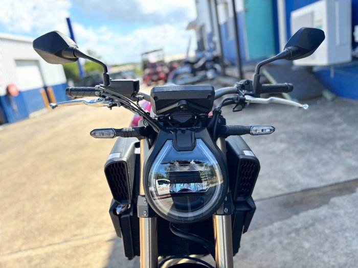 2024 Honda CBR650R Red