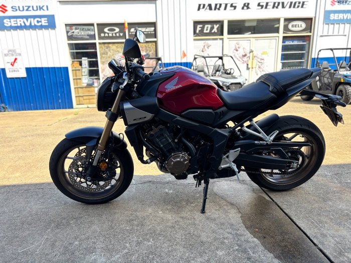 2024 Honda CBR650R Red