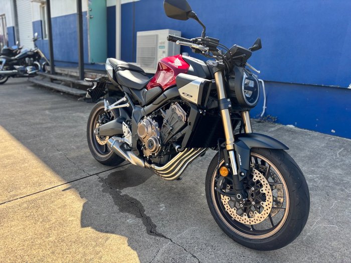 2024 Honda CBR650R Red