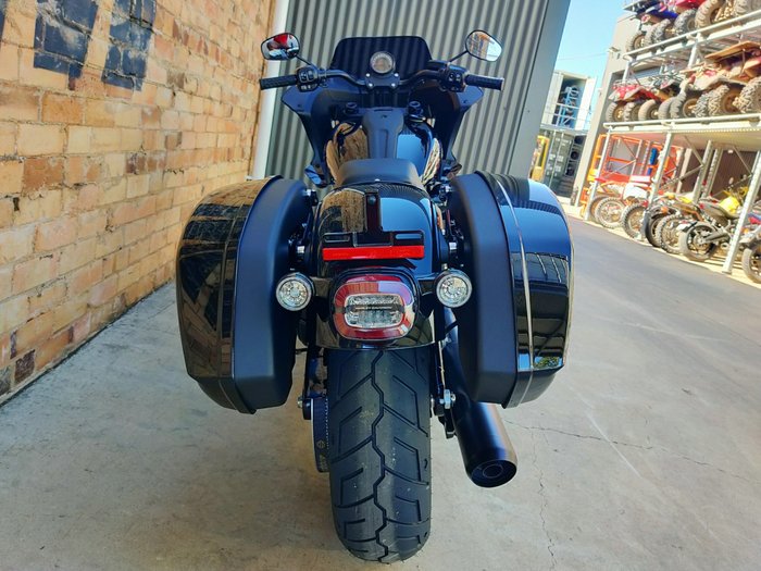 2025 HARLEY-DAVIDSON LOW RIDER ST 117 (FXLRST) ROAD MIDNIGHT FIRESTORM