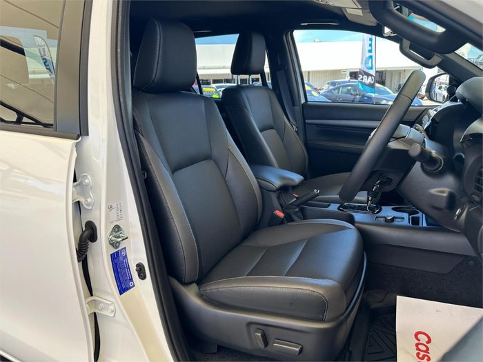 2025 Toyota Hilux Rogue 48V