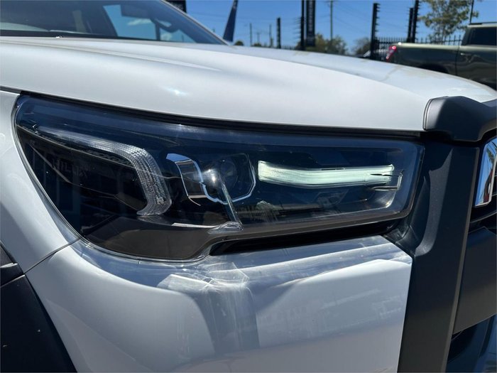 2025 Toyota Hilux Rogue 48V