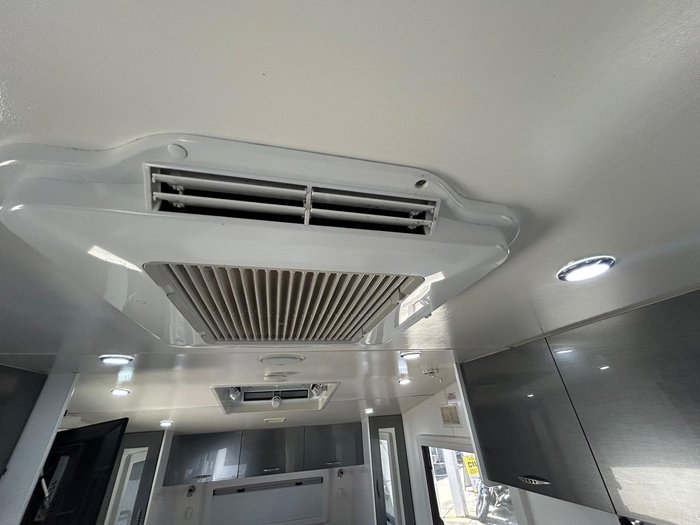 2018 Billabong Caravans Grove