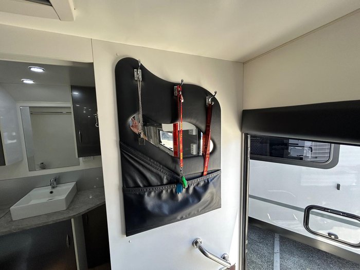 2018 Billabong Caravans Grove