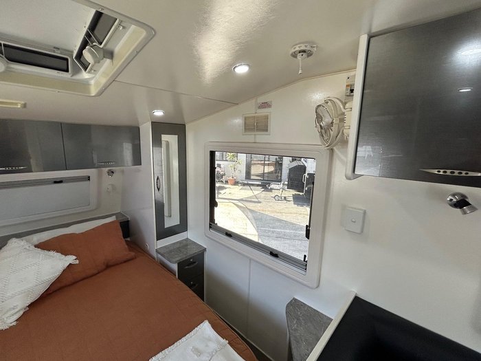 2018 Billabong Caravans Grove