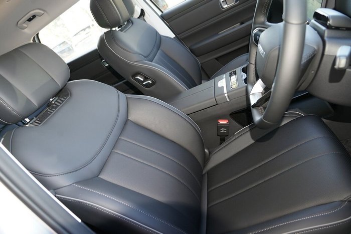 2025 Jaecoo J7 SHS Track