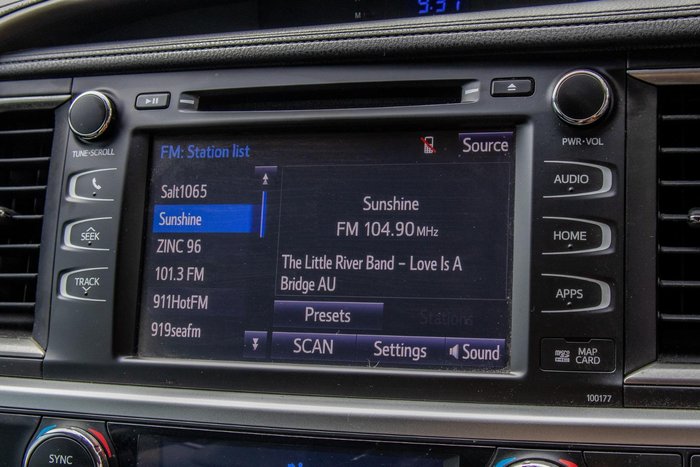 2014 Toyota Kluger Grande