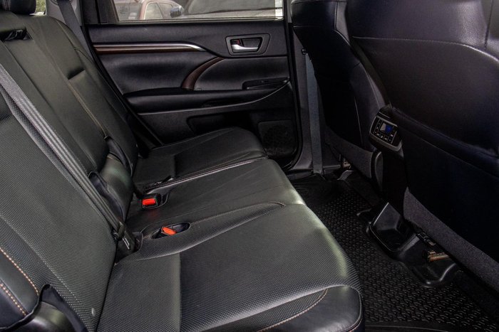 2014 Toyota Kluger Grande