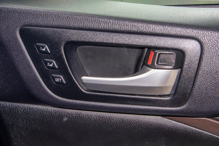 2014 Toyota Kluger Grande