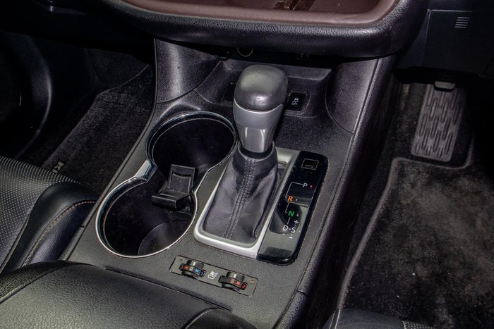 2014 Toyota Kluger Grande