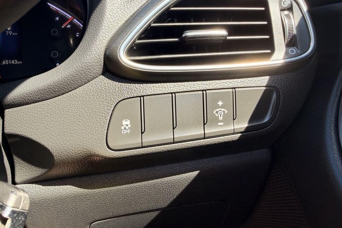 2021 Hyundai i30 PD.V4 MY22 Polar White